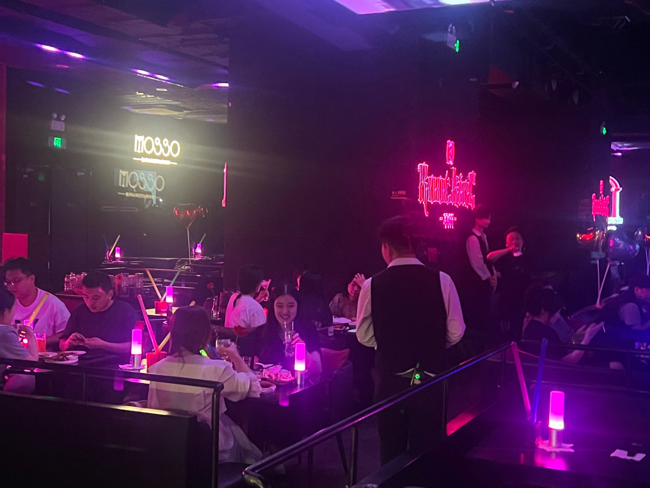 齐齐哈尔商务ktv及商务ktv什么意思解析-拜泉县ktv预订